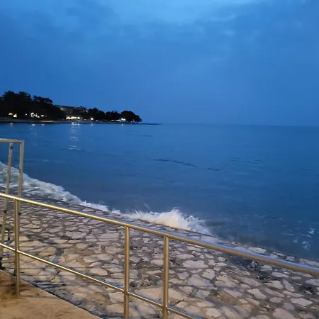 Radini Istrian Stone House With Private Parking And Terrace Appartement Brtonigla